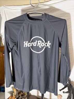 Hard Rock Cafe Gray Long Sleeve Logo Tee